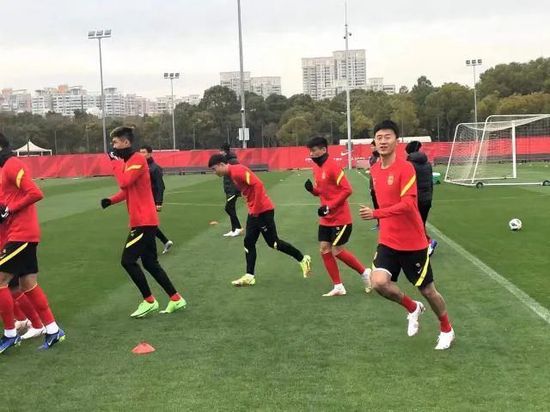 免费国产99久久久香蕉