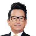 离我远一点